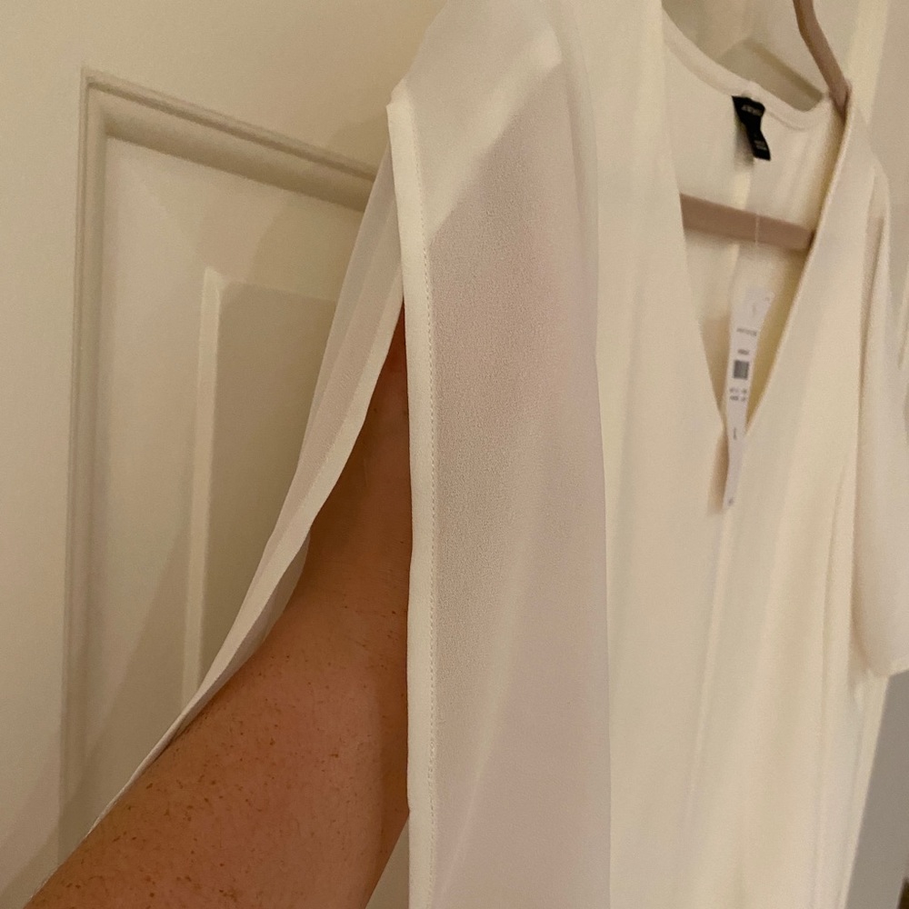 NWT Ann Taylor Ivory Top / Split sleeve detail / Rayon/Poly/Spandex fabric / L
